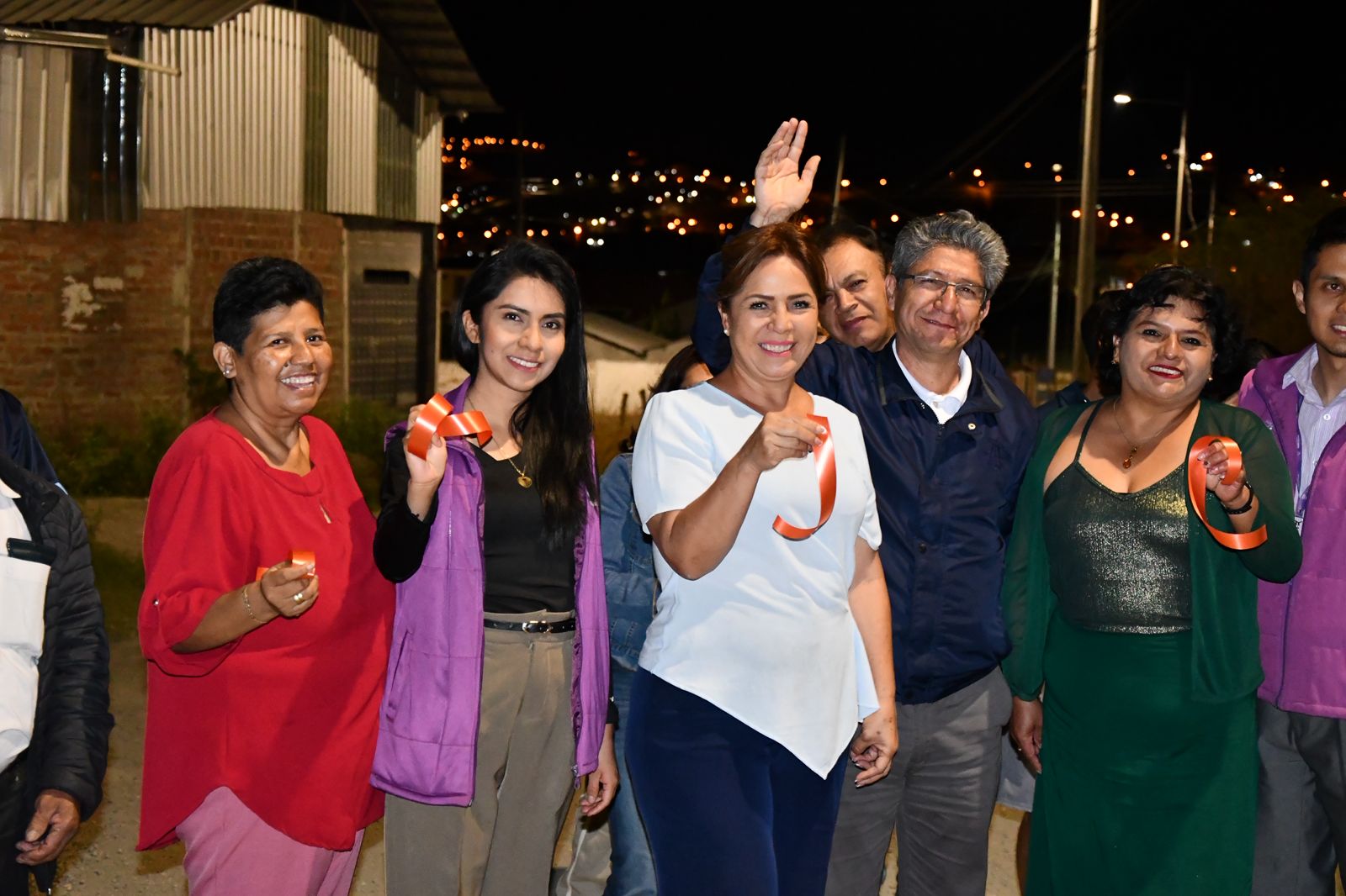 Seguridad y desarrollo llegan a Santo Domingo de Guzmán con la ampliación del servicio eléctrico