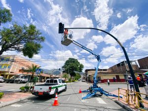 Semaforización inteligente impulsa a Catamayo como ciudad modelo
