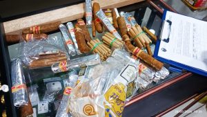 ARCSA retira vapeadores y productos de tabaco irregulares en Loja